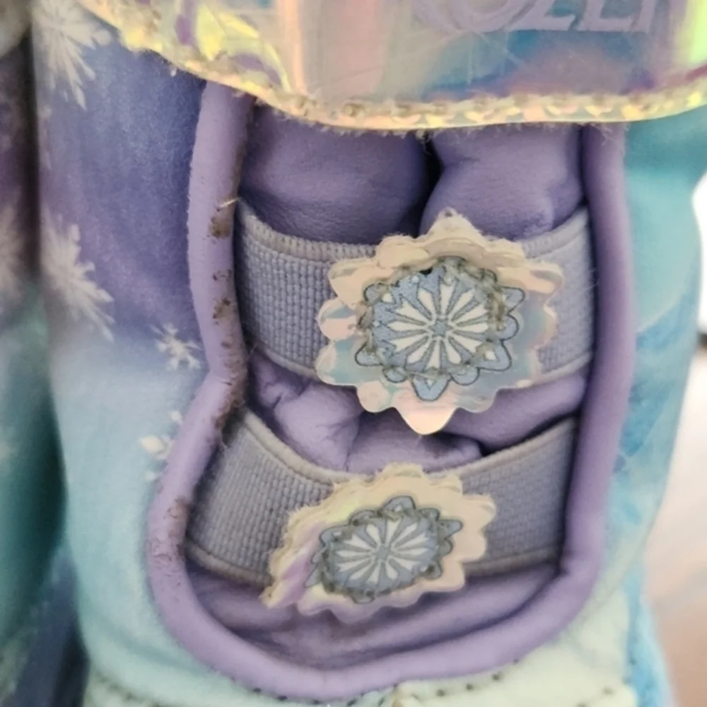 Disney LED‎ Light Up Toddler Girls' Frozen Winter Boots Blue with Glitter Size 6